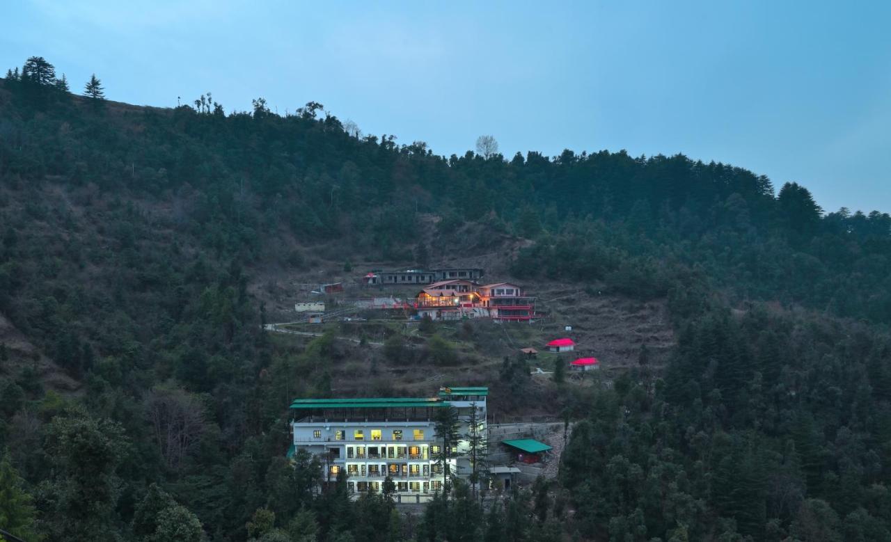דאנאולטי La Riqueza Dhanolti View # Near To Eco Park & Surkanda Devi Temple # Mountain View Rooms With Balcony # Big Parking # Customer Favourite Hotel מראה חיצוני תמונה