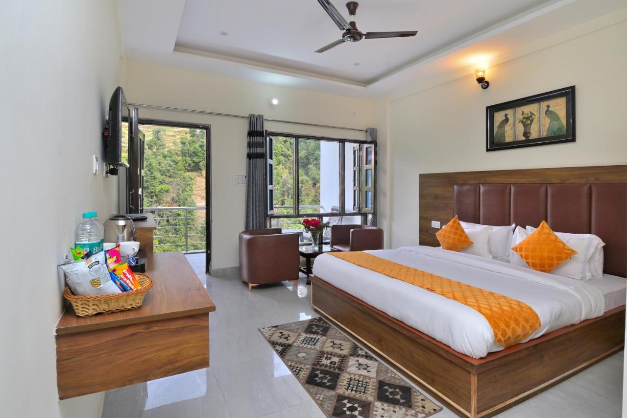 דאנאולטי La Riqueza Dhanolti View # Near To Eco Park & Surkanda Devi Temple # Mountain View Rooms With Balcony # Big Parking # Customer Favourite Hotel מראה חיצוני תמונה